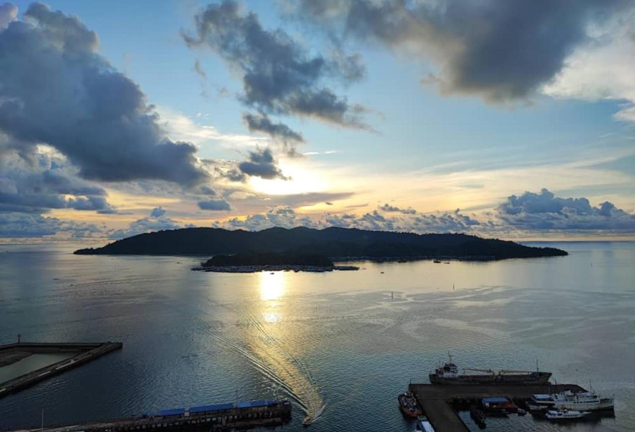 Jesselton Quay Sea View Hotel Kota Kinabalu Buitenkant foto