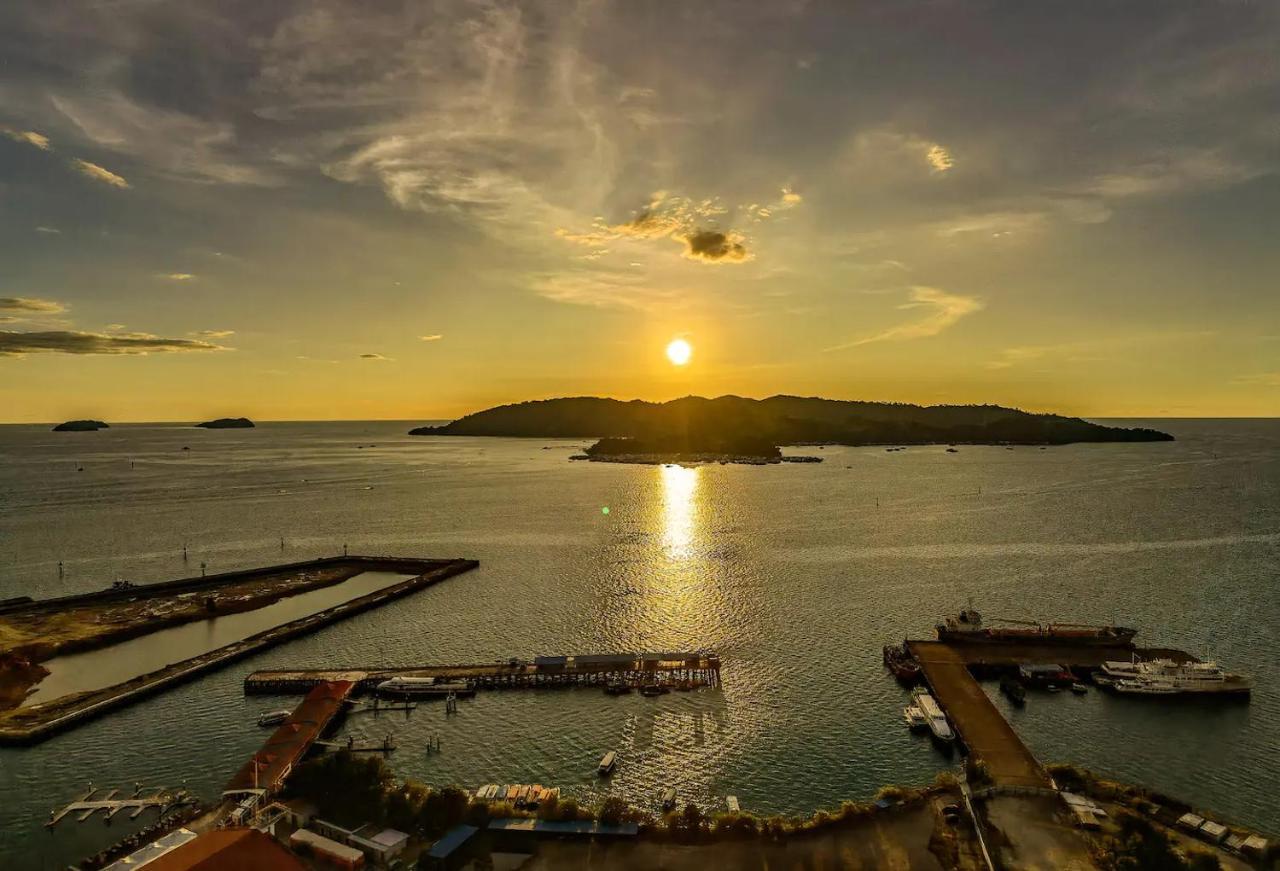 Jesselton Quay Sea View Hotel Kota Kinabalu Buitenkant foto