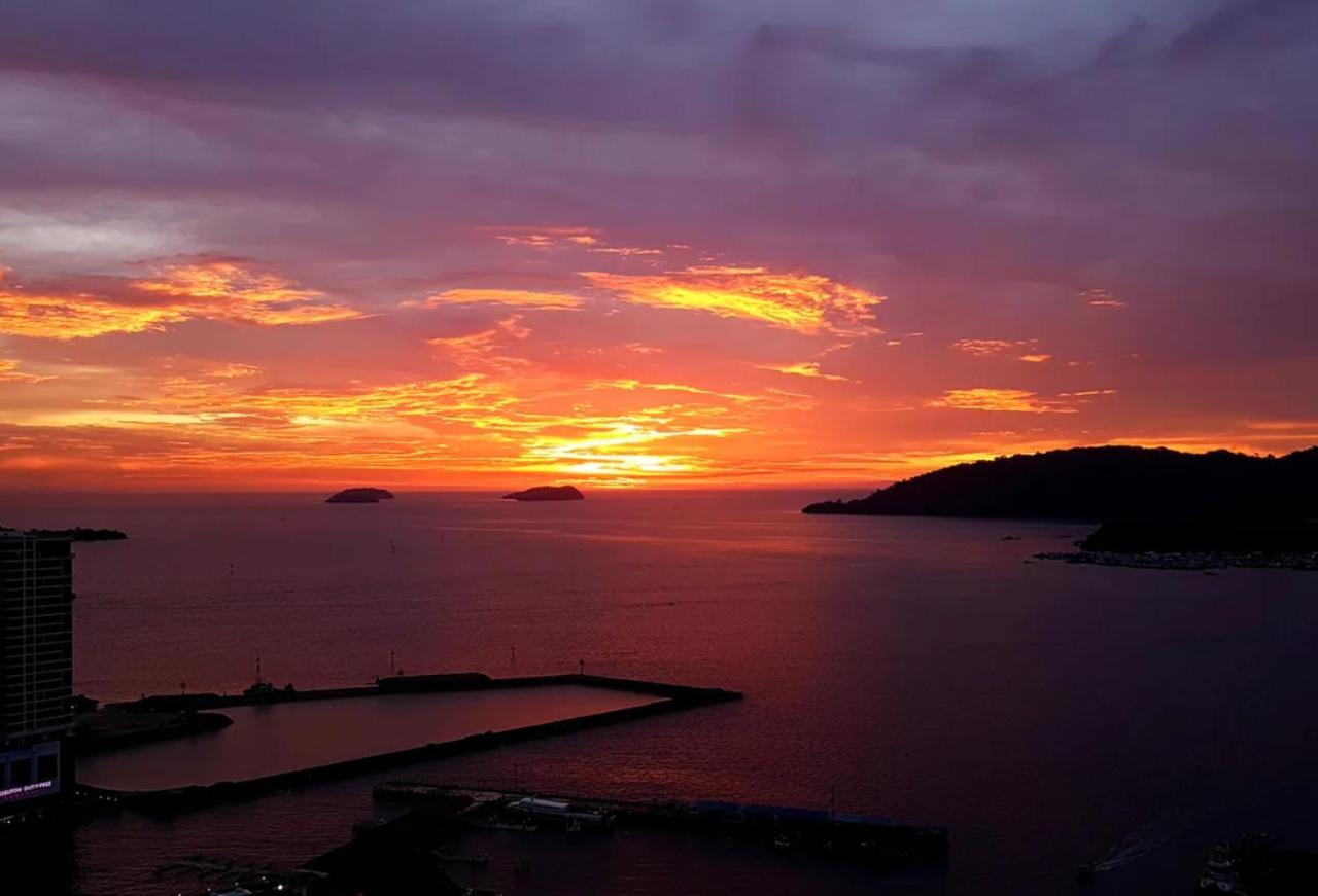 Jesselton Quay Sea View Hotel Kota Kinabalu Buitenkant foto