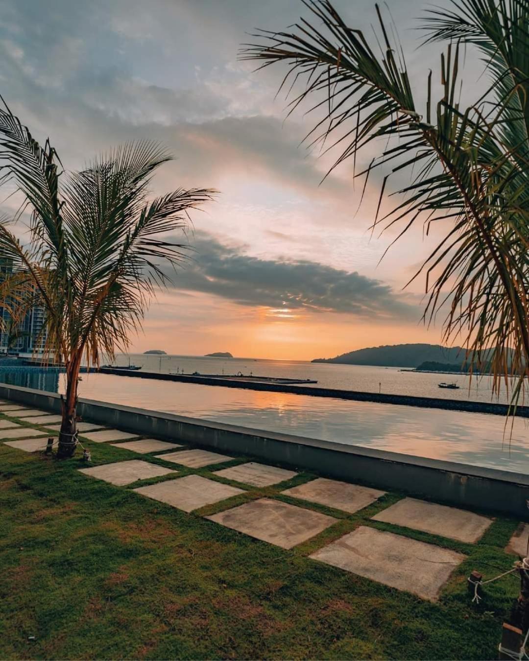 Jesselton Quay Sea View Hotel Kota Kinabalu Buitenkant foto